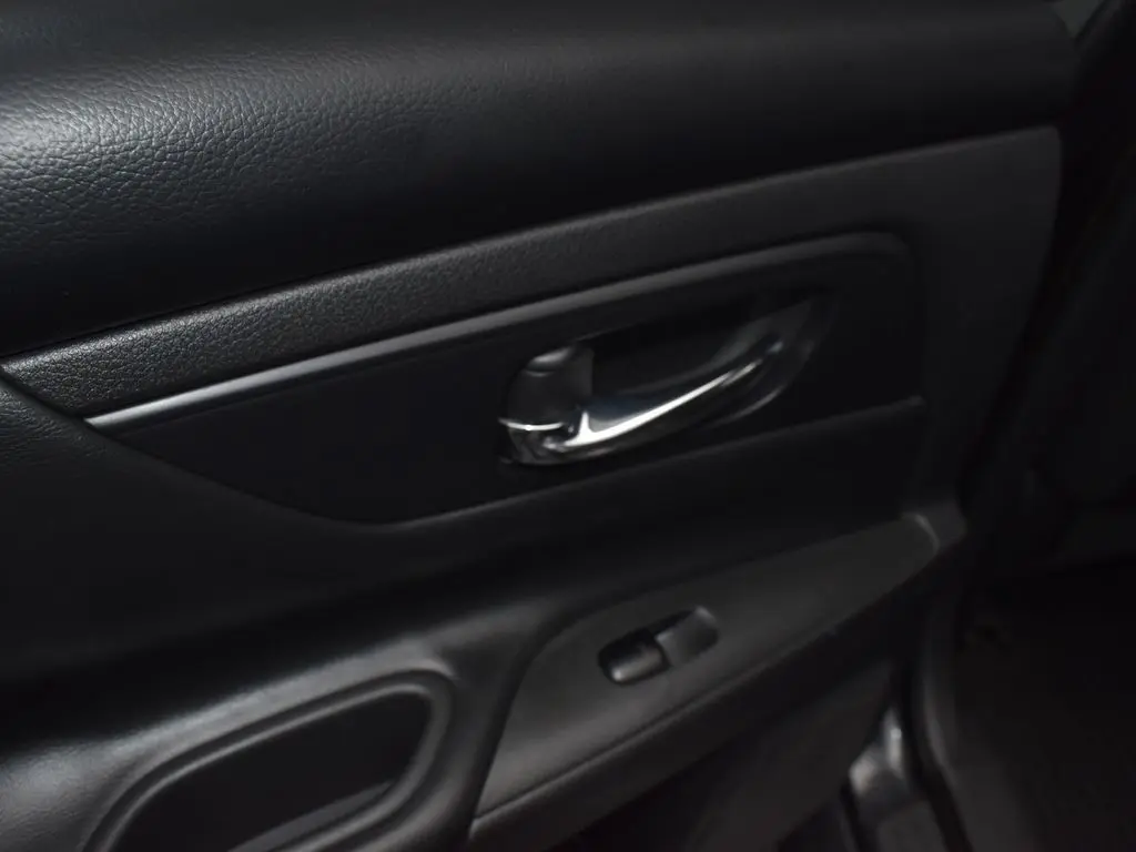 2016 Nissan Altima 2.5 S photo 23