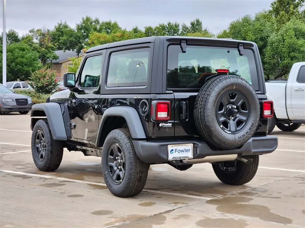 2025 Jeep Wrangler Sport photo 3