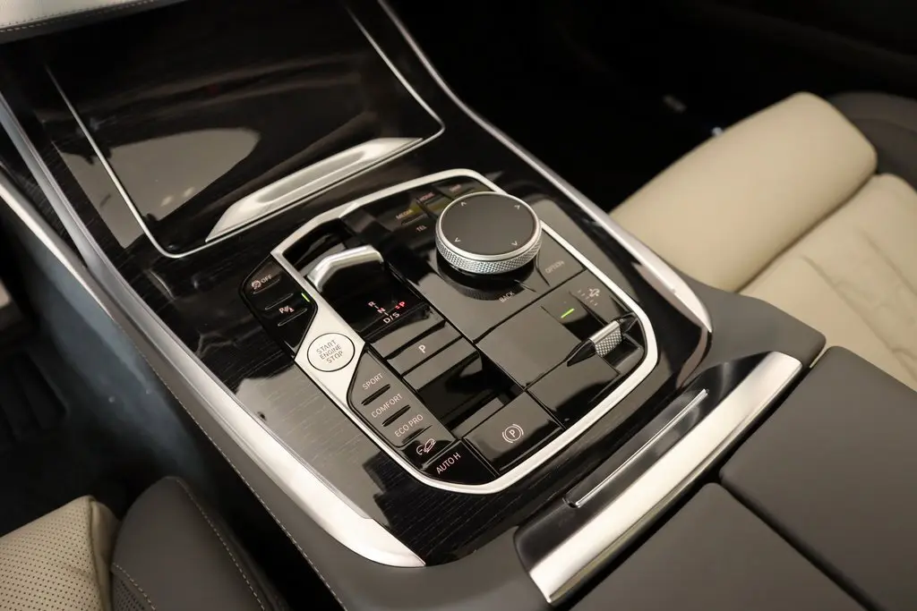 2026 Bmw X7 M60i photo 5