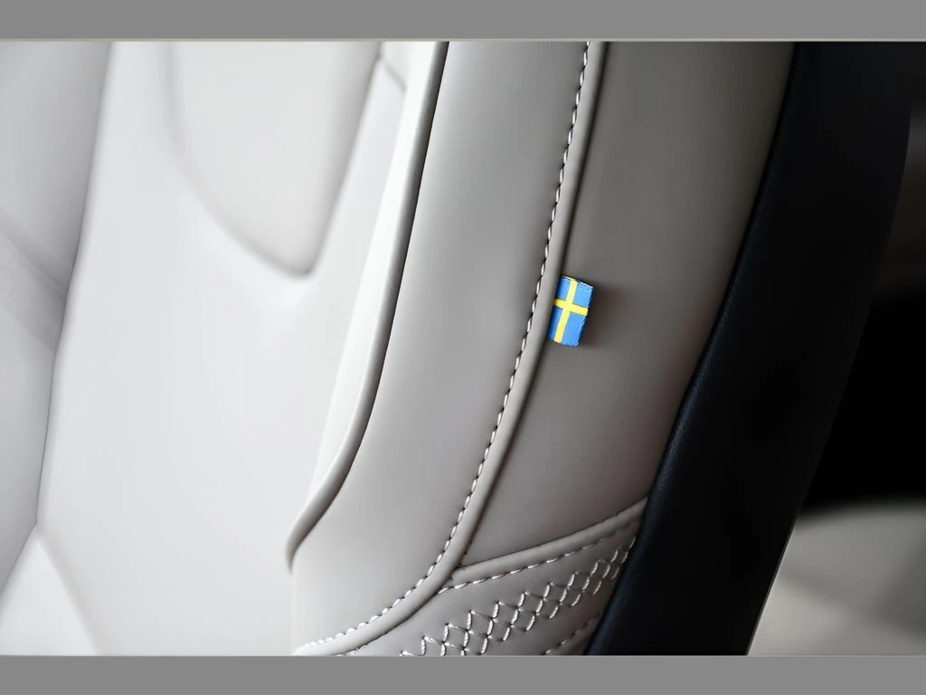 2026 Volvo XC90 Plus - Photo 40
