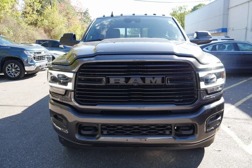 2022 Ram 3500 Laramie photo 3