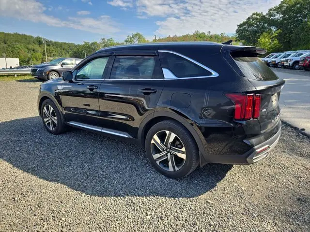 2022 Kia Sorento Plug-In Hybrid SX Prestige photo 3