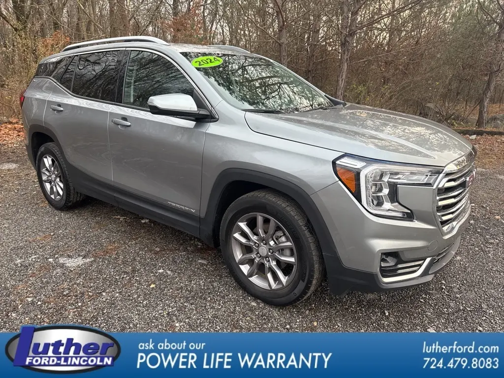 2024 GMC Terrain SLT's photo