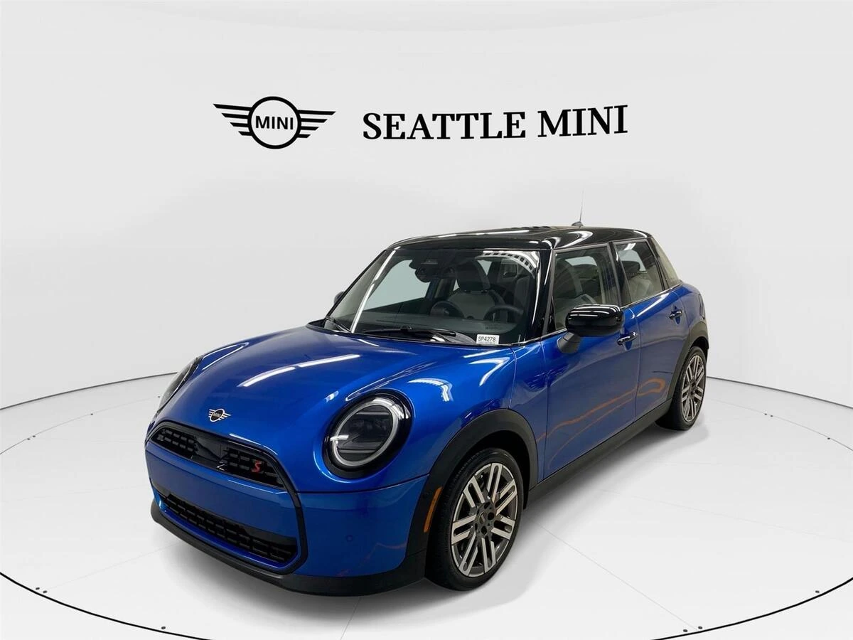 2025 MINI Hardtop Cooper S's photo