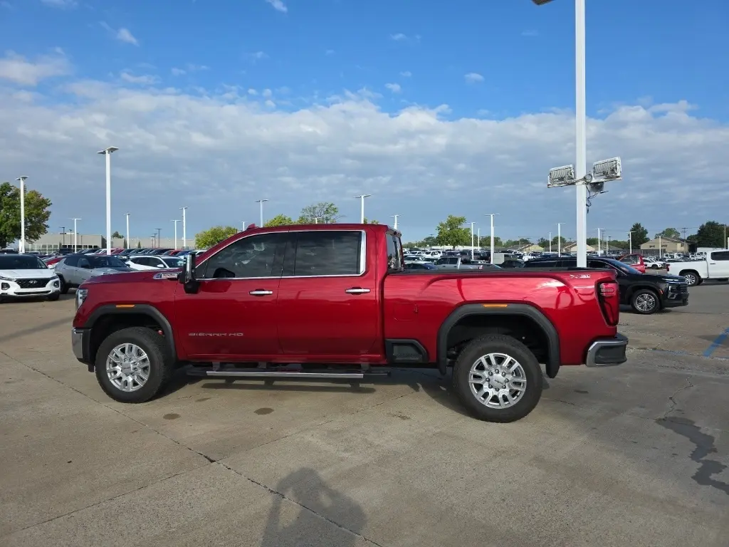 2024 Gmc Sierra HD SLT photo 8
