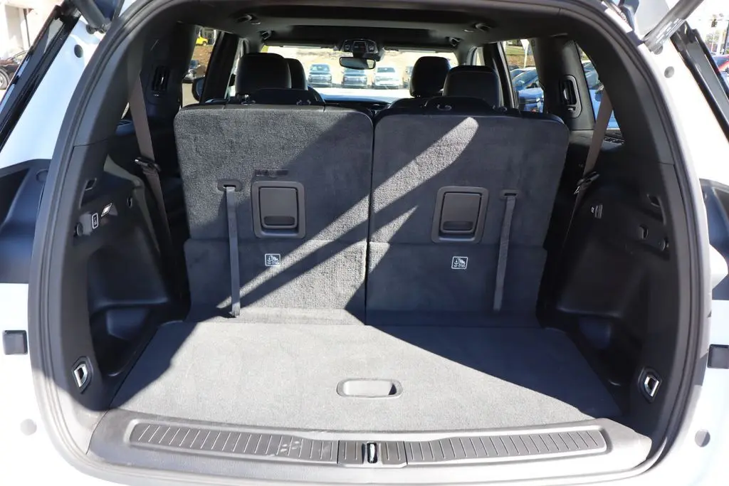 2024 Jeep Grand Cherokee Laredo photo 31