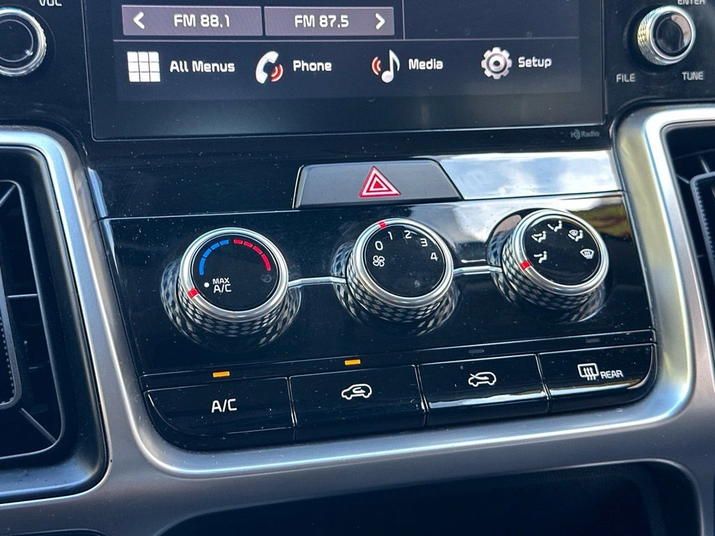 2022 Kia Sorento LX - Photo 44