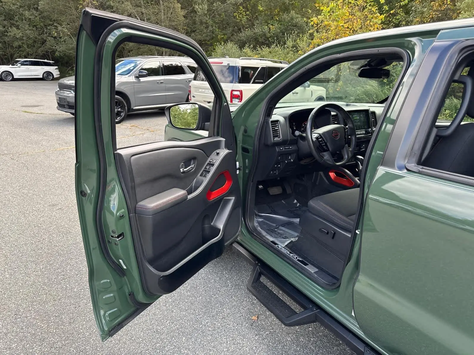2023 Nissan Frontier PRO-4X photo 9