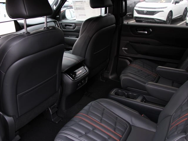 2026 Nissan Armada PRO-4X - Photo 27