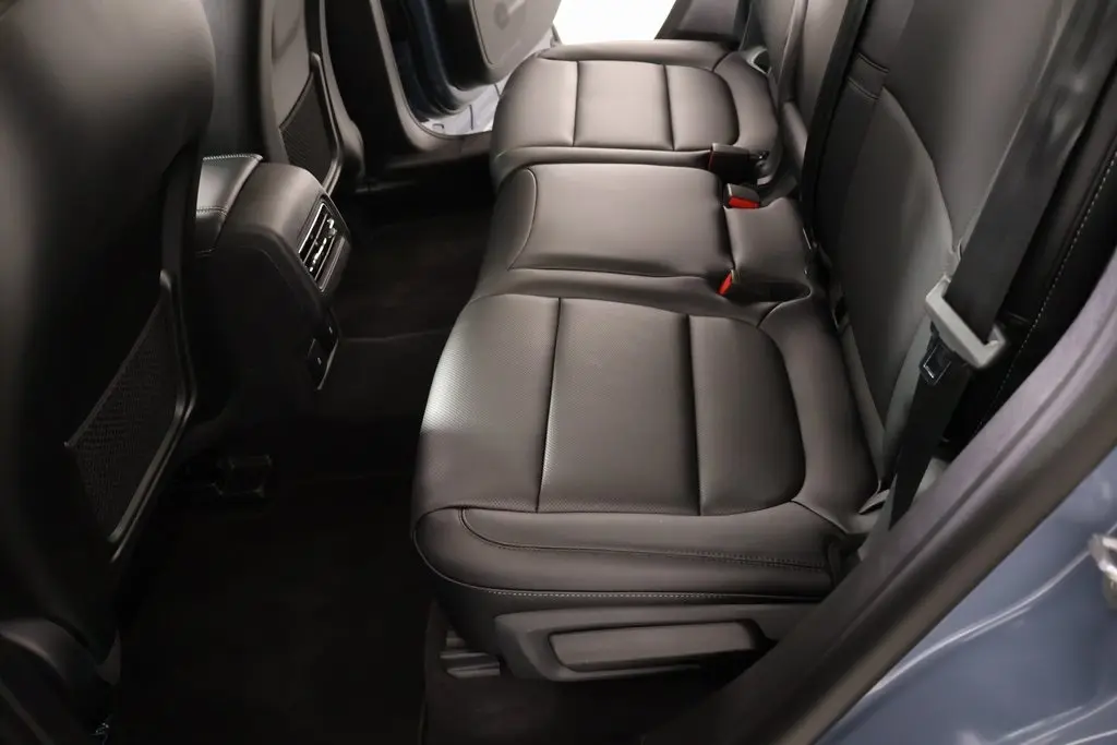 2026 Lincoln Corsair Premiere photo 2