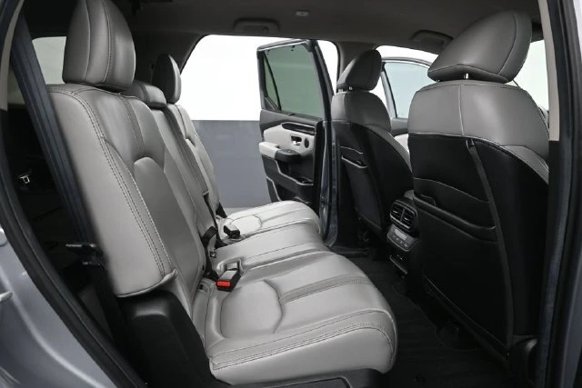 2025 Honda Pilot EX-L - Photo 16