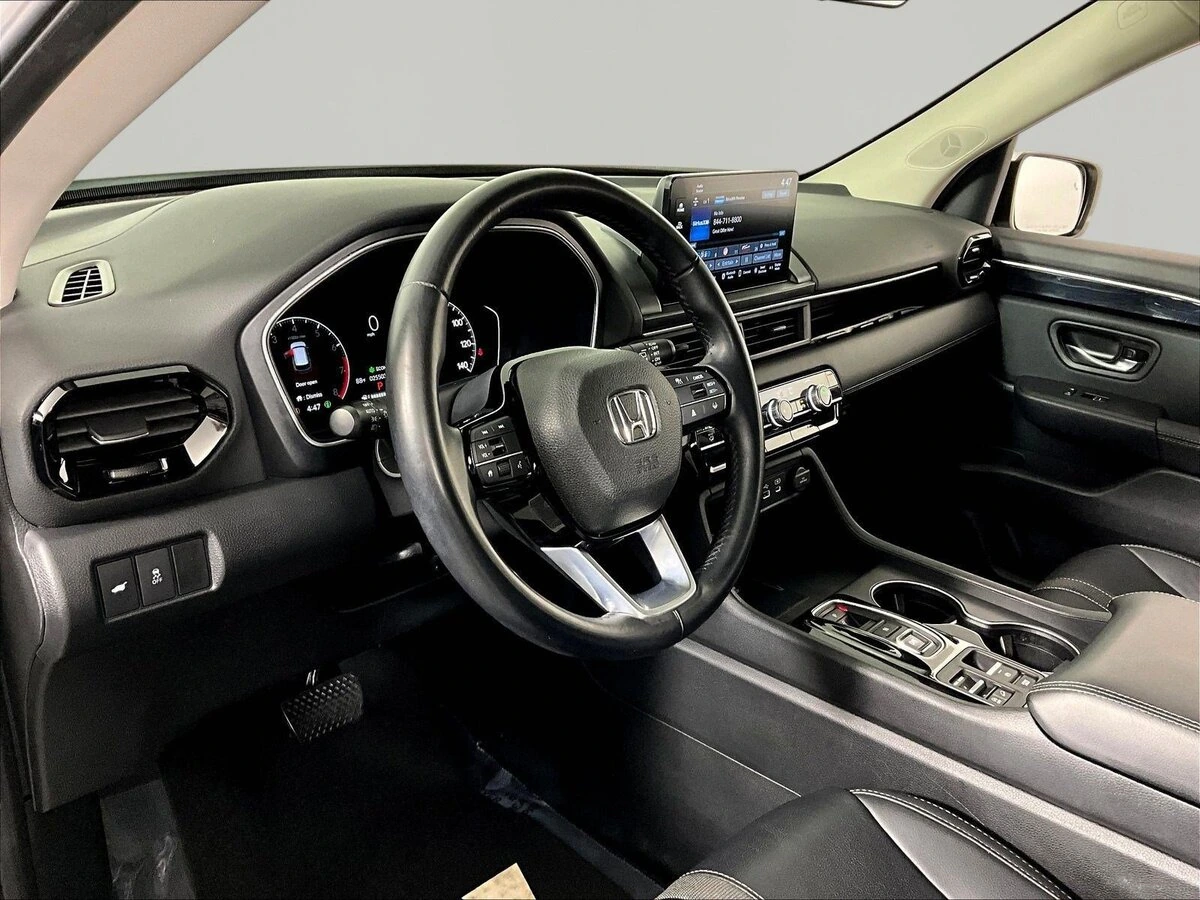 2025 Honda Pilot EX-L - Photo 17