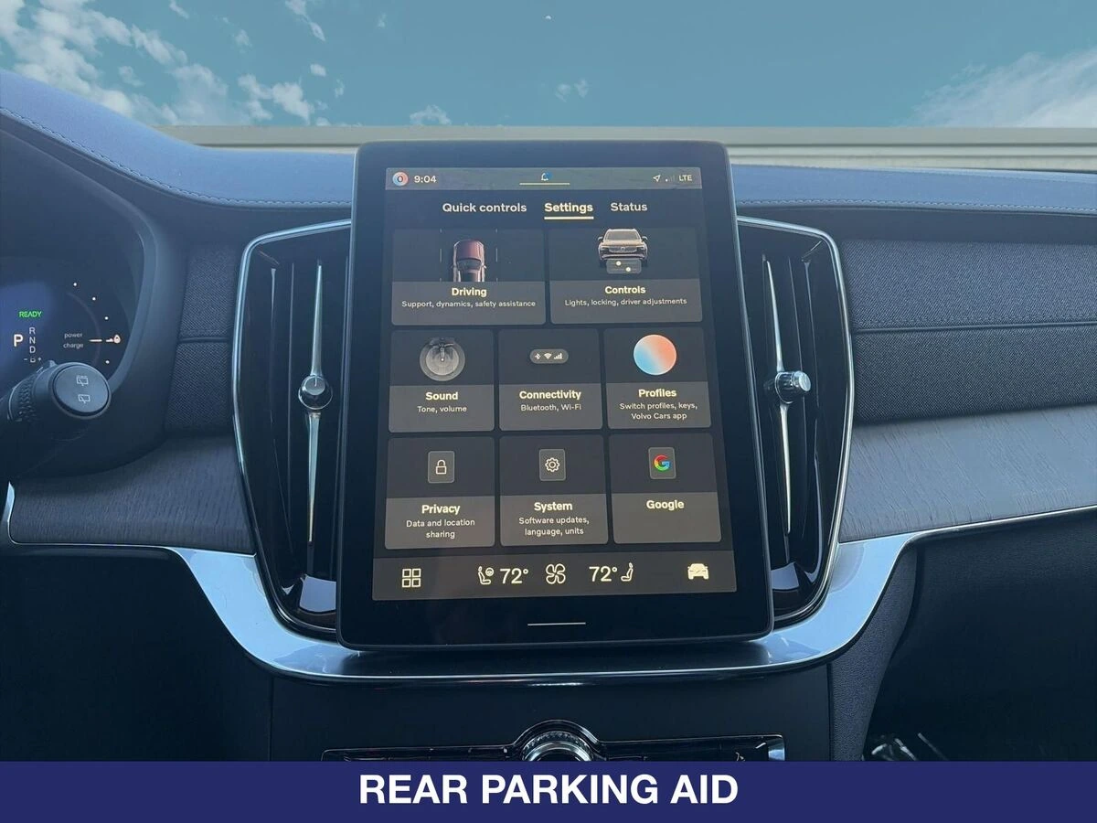 2026 Volvo - image 23