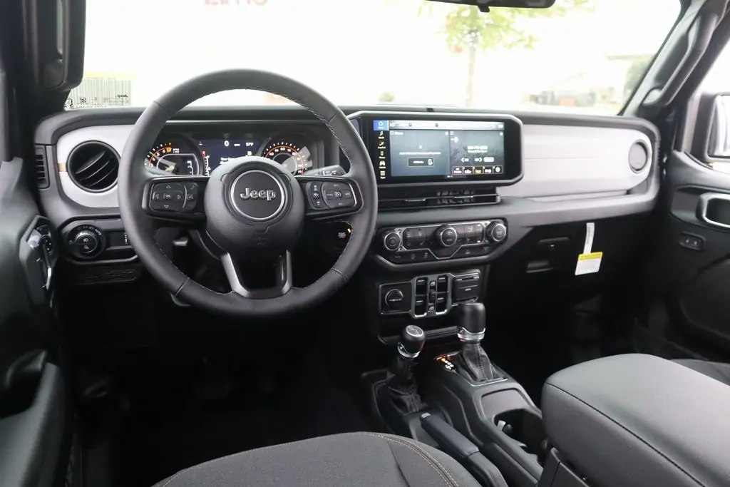 2025 Jeep Gladiator Sport photo 2