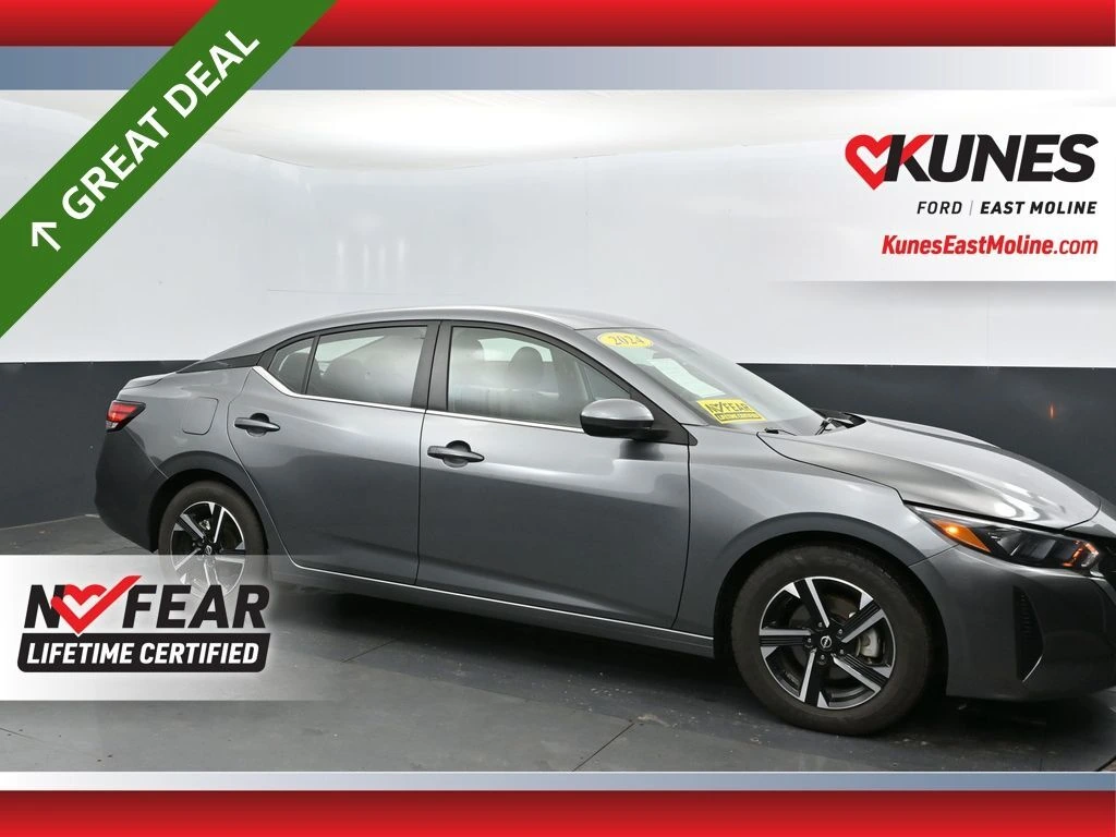 2024 Nissan Sentra SV's photo