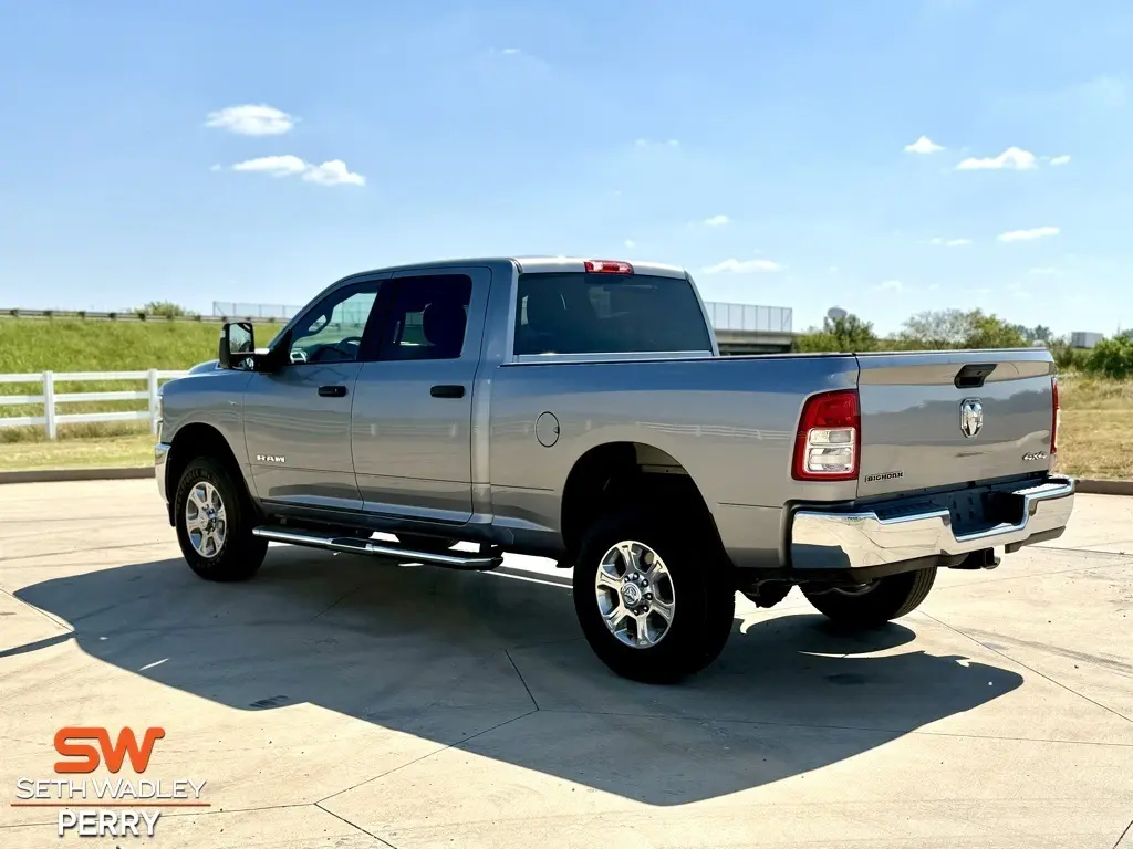 2024 Ram 2500 Big Horn photo 3