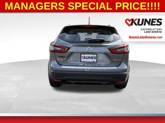 2021 Nissan Rogue Sport SV photo 4