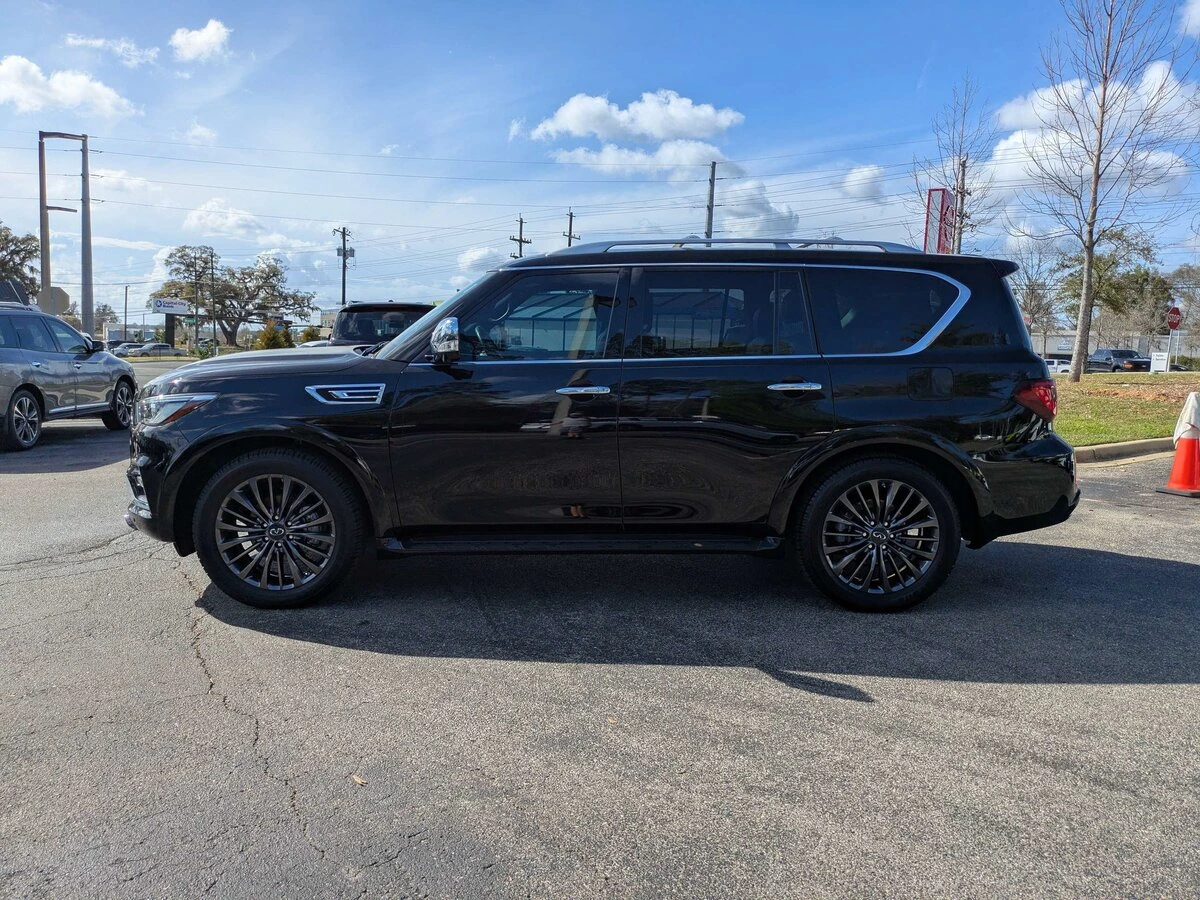 2022 INFINITI QX80 Sensory - Photo 7