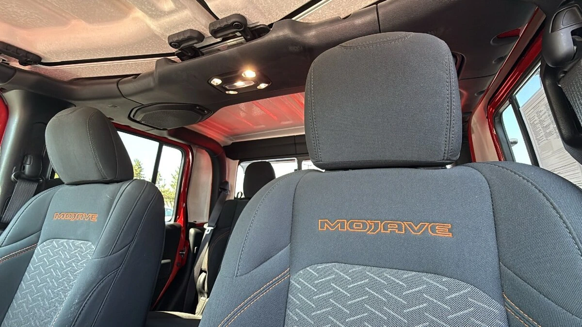 2022 Jeep Gladiator Mojave - Photo 12