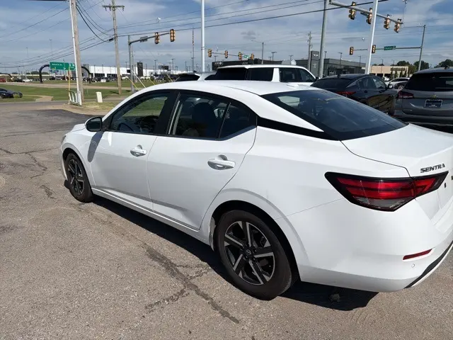 2024 Nissan Sentra SV photo 5