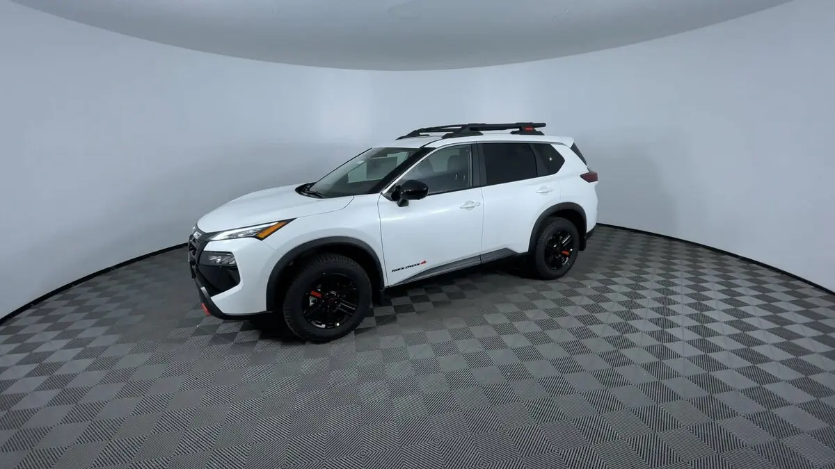 2026 Nissan Rogue SV photo 4
