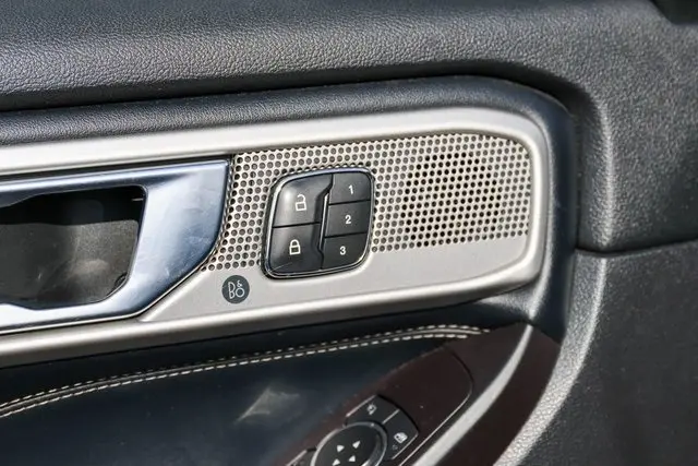 2020 Ford Explorer Limited photo 10