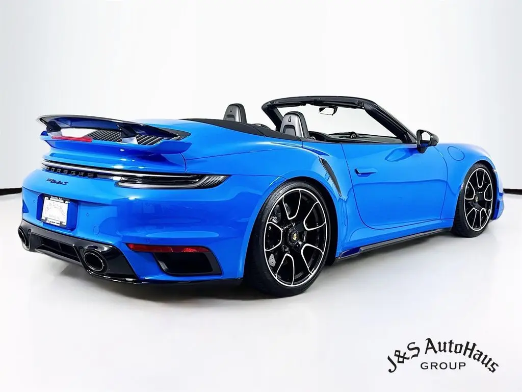 2022 Porsche 911 Turbo S photo 7