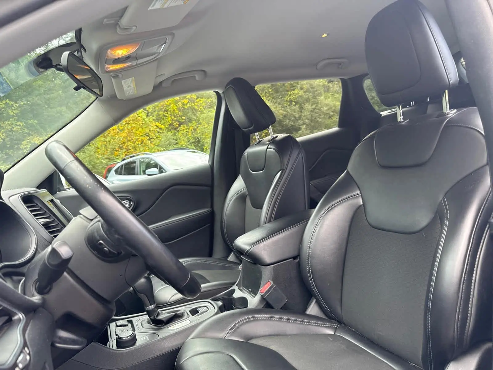 2020 Jeep Cherokee Latitude photo 13