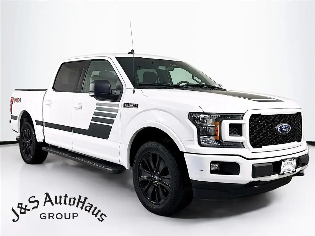 2020 Ford F-150 XLT's photo