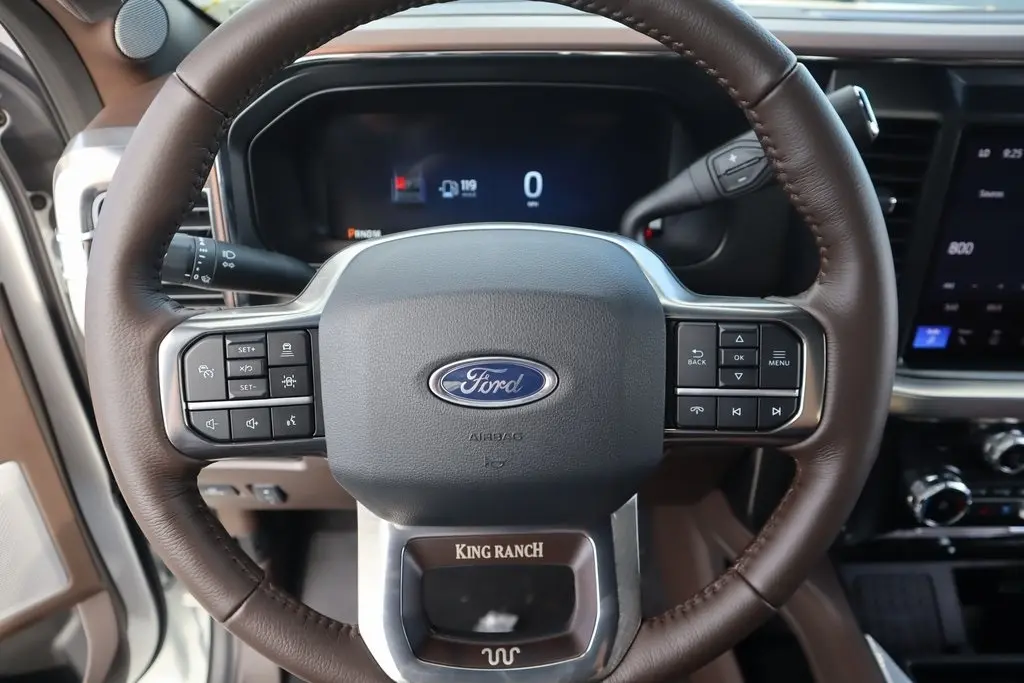 2026 Ford F-250 King Ranch photo 3