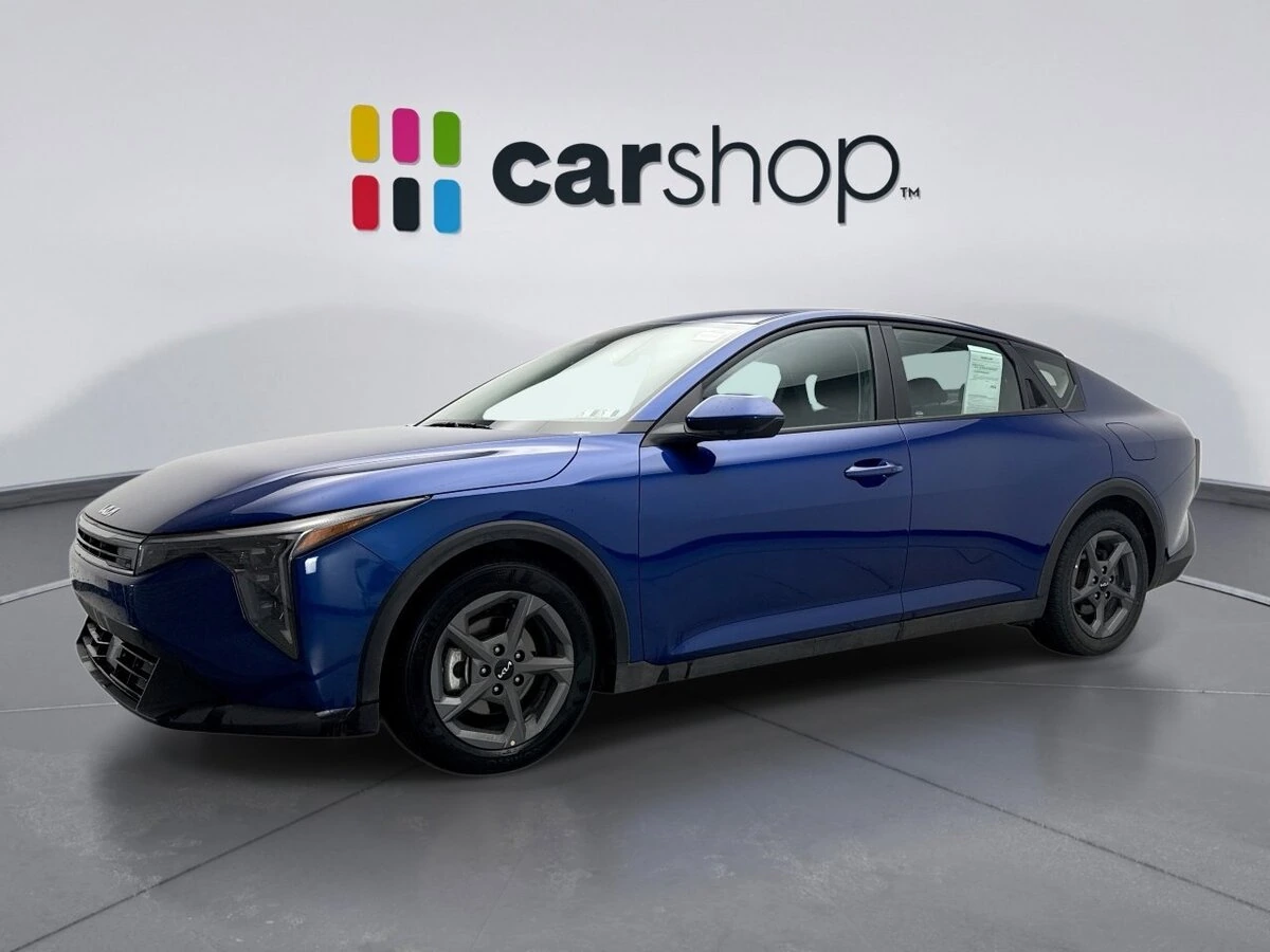 2025 Kia K4 LXS AT's photo