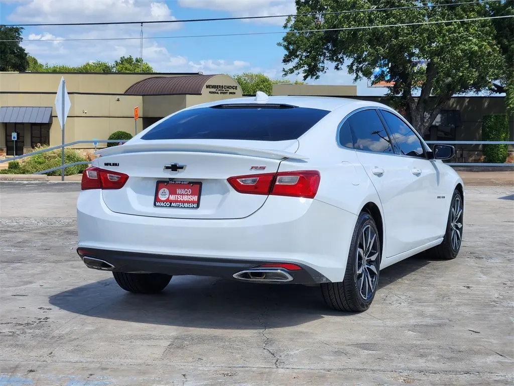 2021 Chevrolet Malibu RS photo 3