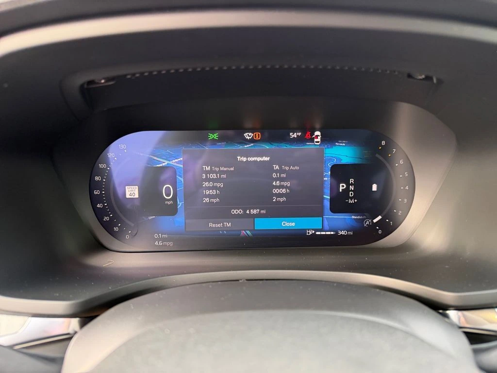 2025 Volvo - image 26