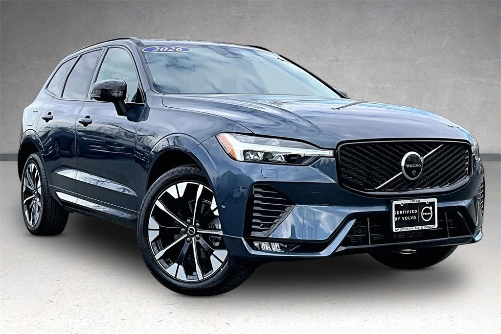 2026 Volvo - image 3