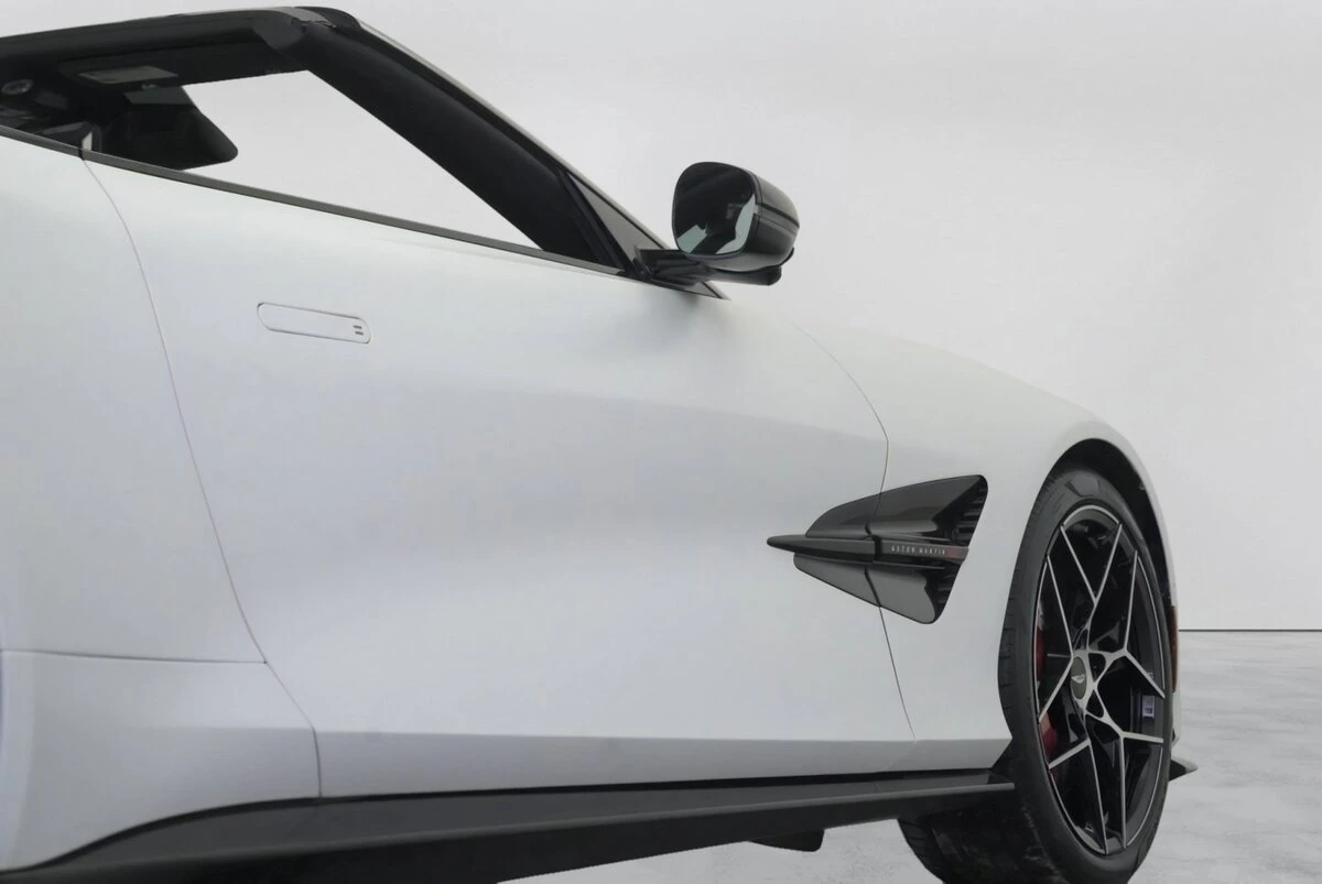 2026 Aston Martin Vanquish Base - Photo 51