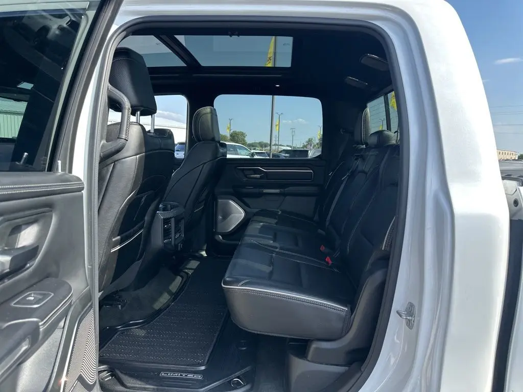 2021 Ram 1500 Limited photo 23