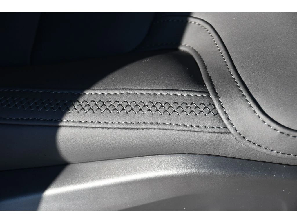 2026 Volvo - image 33