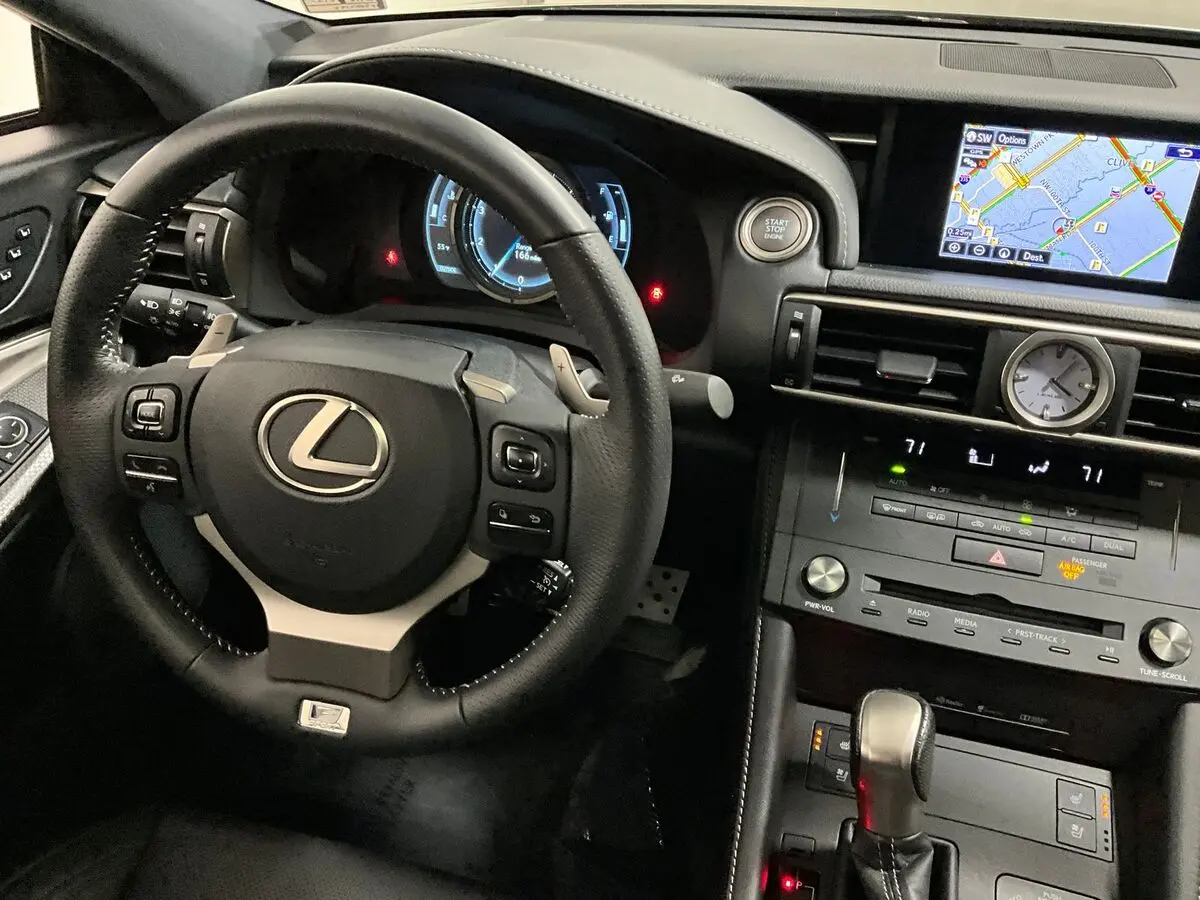 2015 Lexus RC 350 photo 4