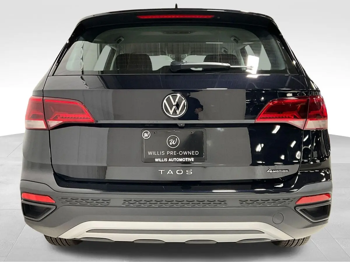 2024 Volkswagen Taos S photo 3