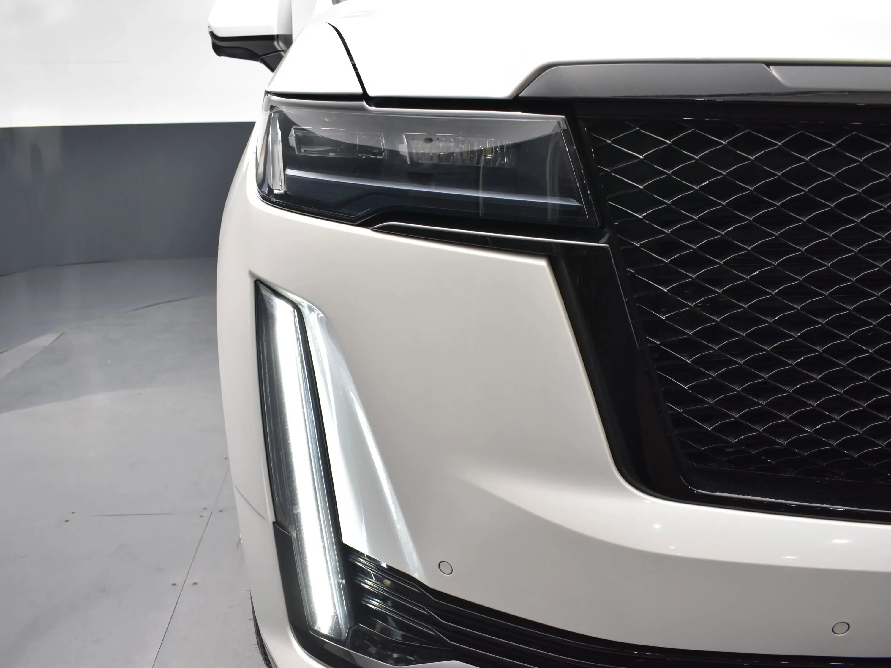 2021 Cadillac Escalade ESV Sport photo 3