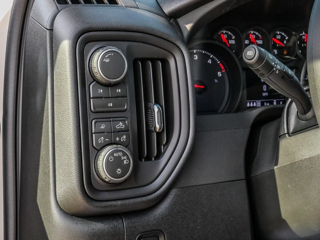 2026 Chevrolet Silverado 2500 HD Custom - Photo 31