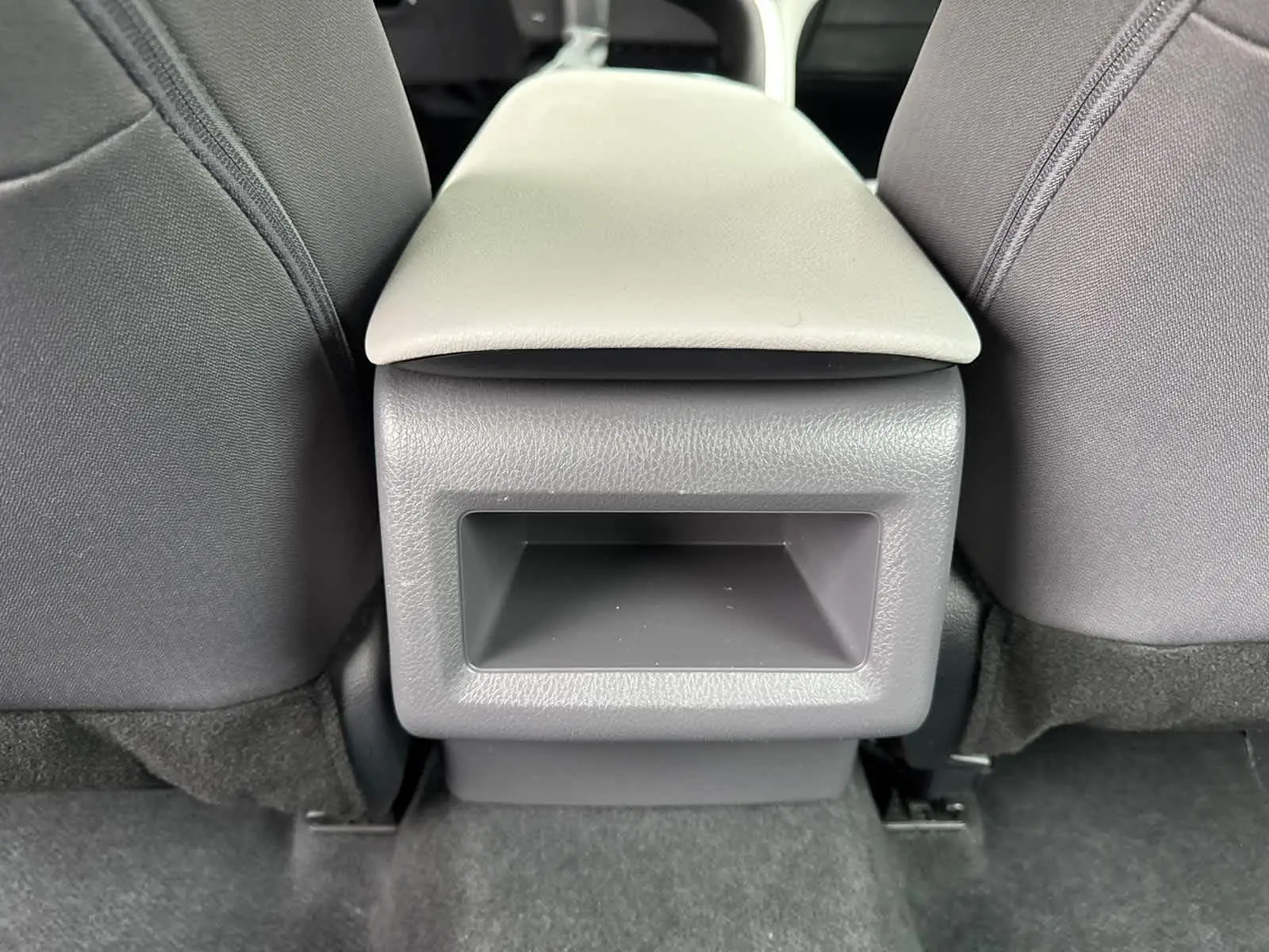 2024 Toyota Camry LE photo 31