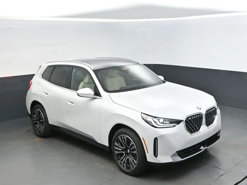 2026 BMW X3 30's photo