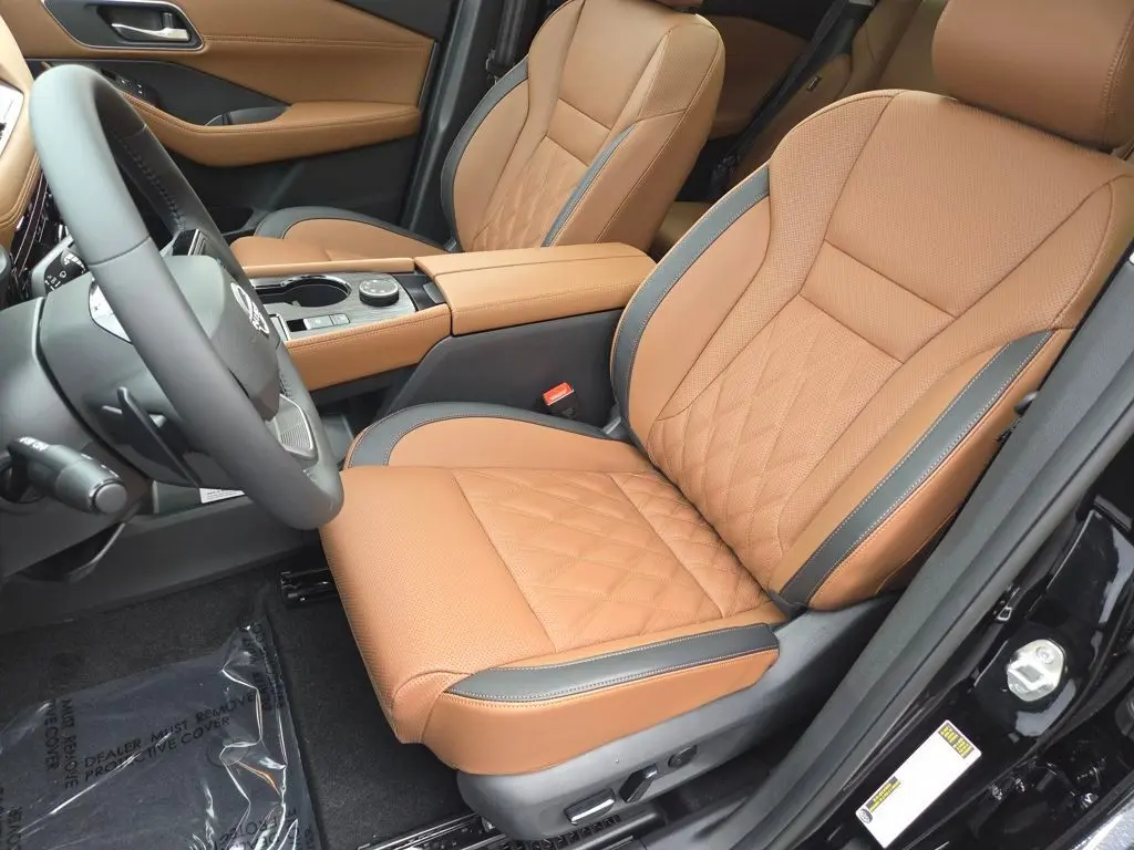 2026 Nissan Rogue Platinum photo 31