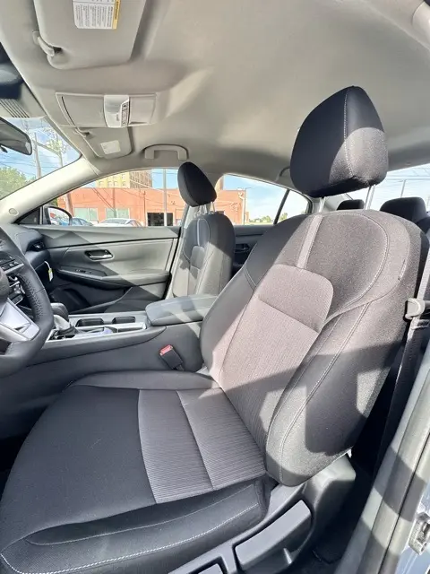 2025 Nissan Sentra SV photo 25