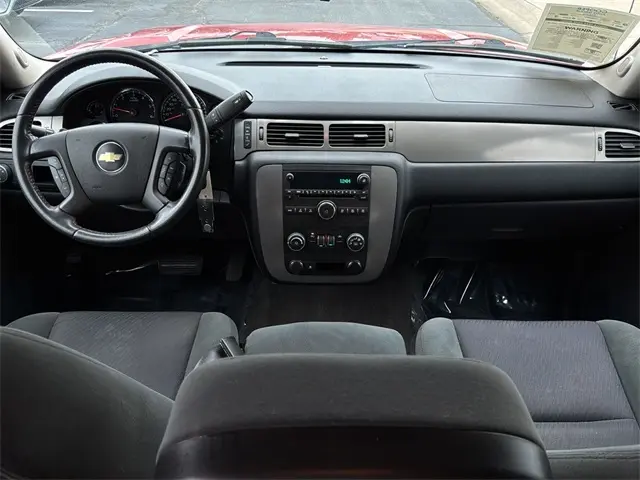 2009 Chevrolet Avalanche LS photo 10