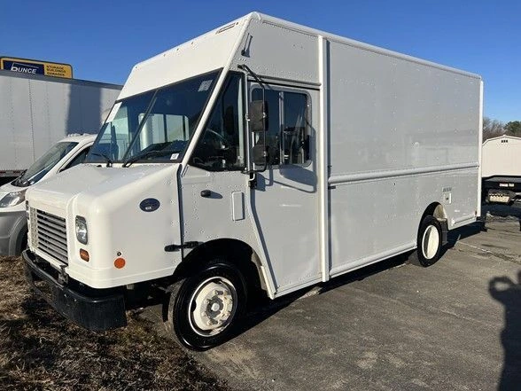 2022 Freightliner - image 2