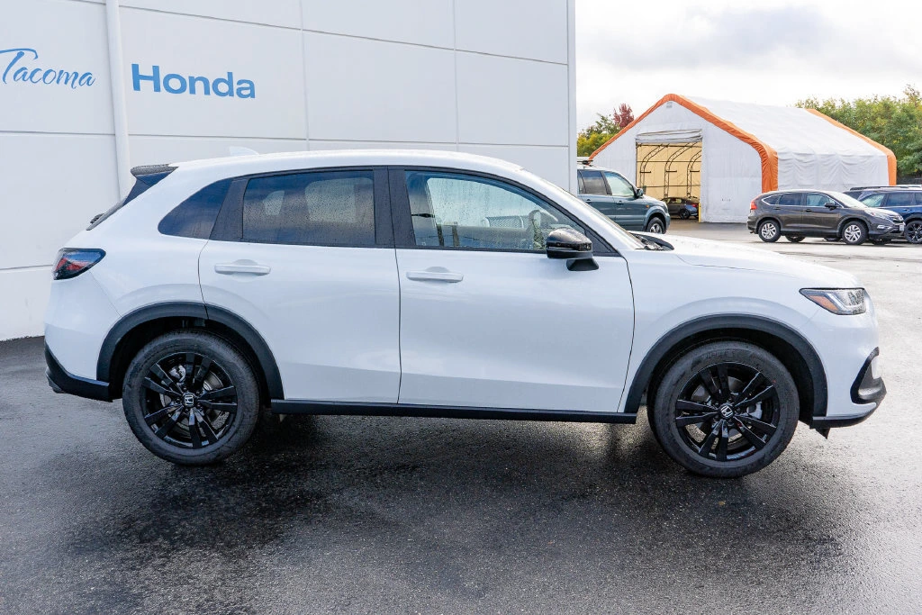 2026 Honda HR-V Sport - Photo 16