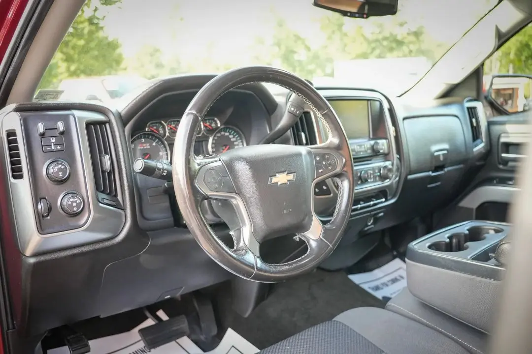 2018 Chevrolet Silverado 1500 Z71 LT photo 18