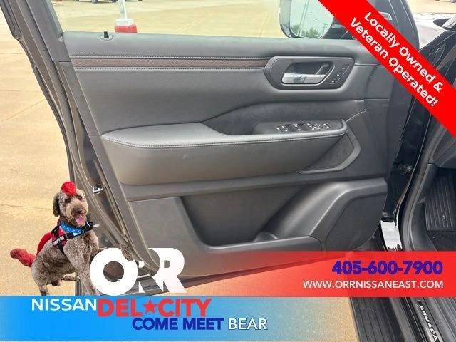2026 Nissan Armada SL - Photo 17